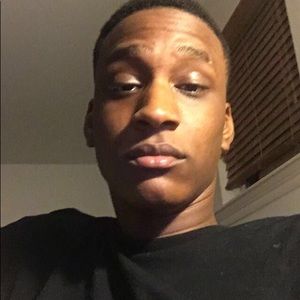 Meet your Posher, Claude